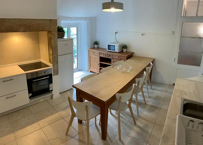 As A Local! Santos Historical 6 Bedroom Iv Lisboa