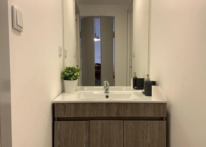 شقة As A Local! Santos Historical 6 Bedroom Iv Lisboa