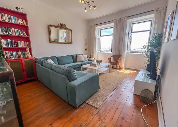 As A Local! Santos Historical 6 Bedroom Iv