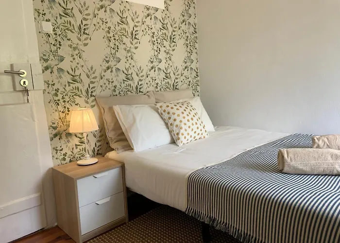 شقة As A Local! Santos Historical 6 Bedroom Iv Lisboa