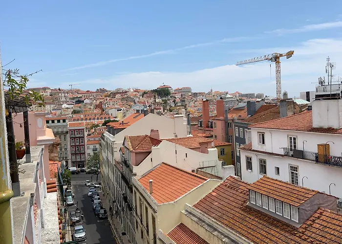As A Local! Santos Historical 6 Bedroom Iv شقة Lisboa